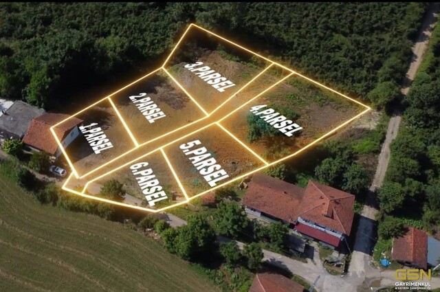 2-SAKARYA TOPÇU'DA SATILIK VİLLA İMARLI ARSA